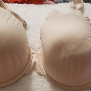 Victoria secret 40ddd